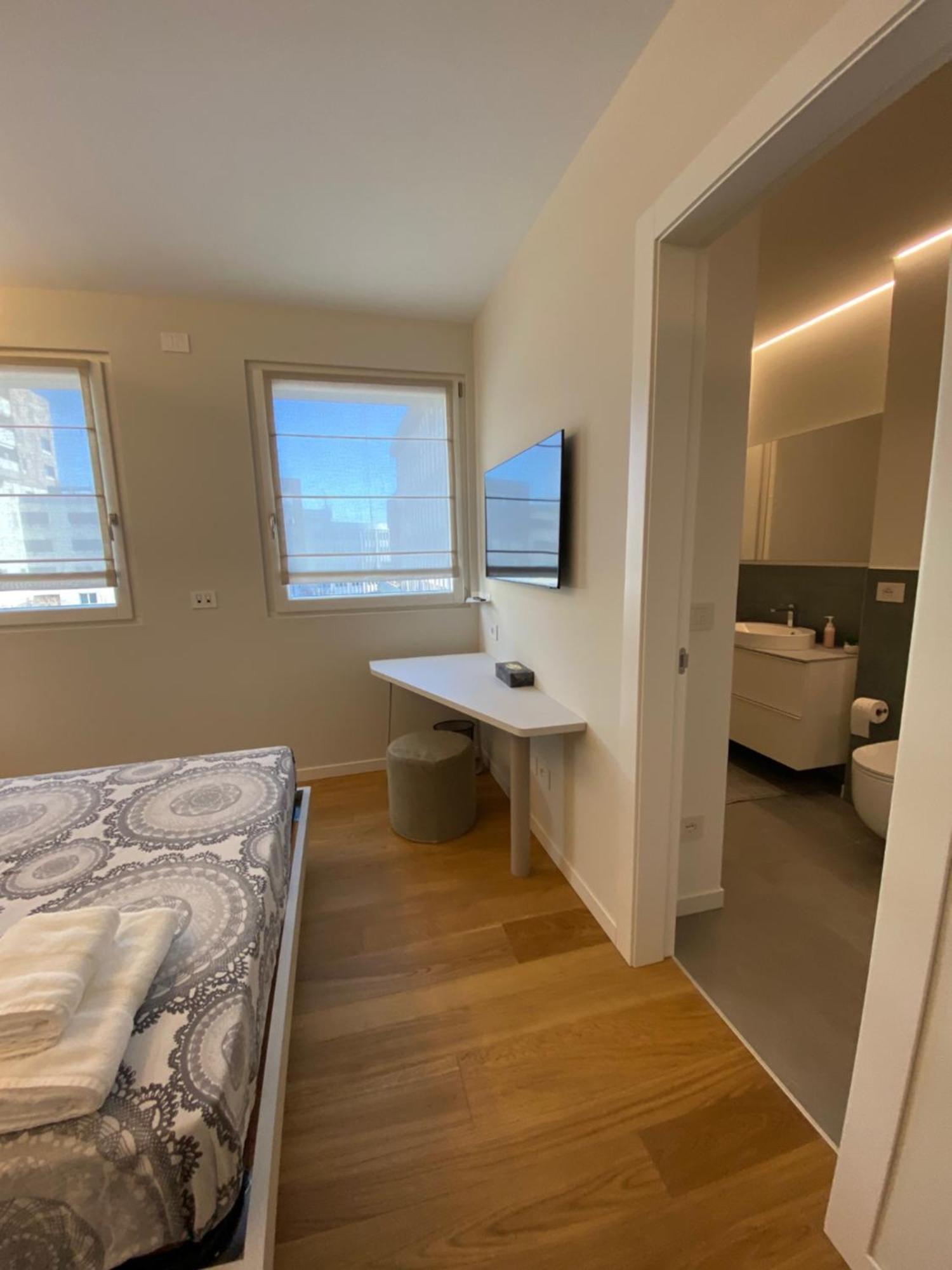 Hz+ Costantini Apartman Pordenone Kültér fotó