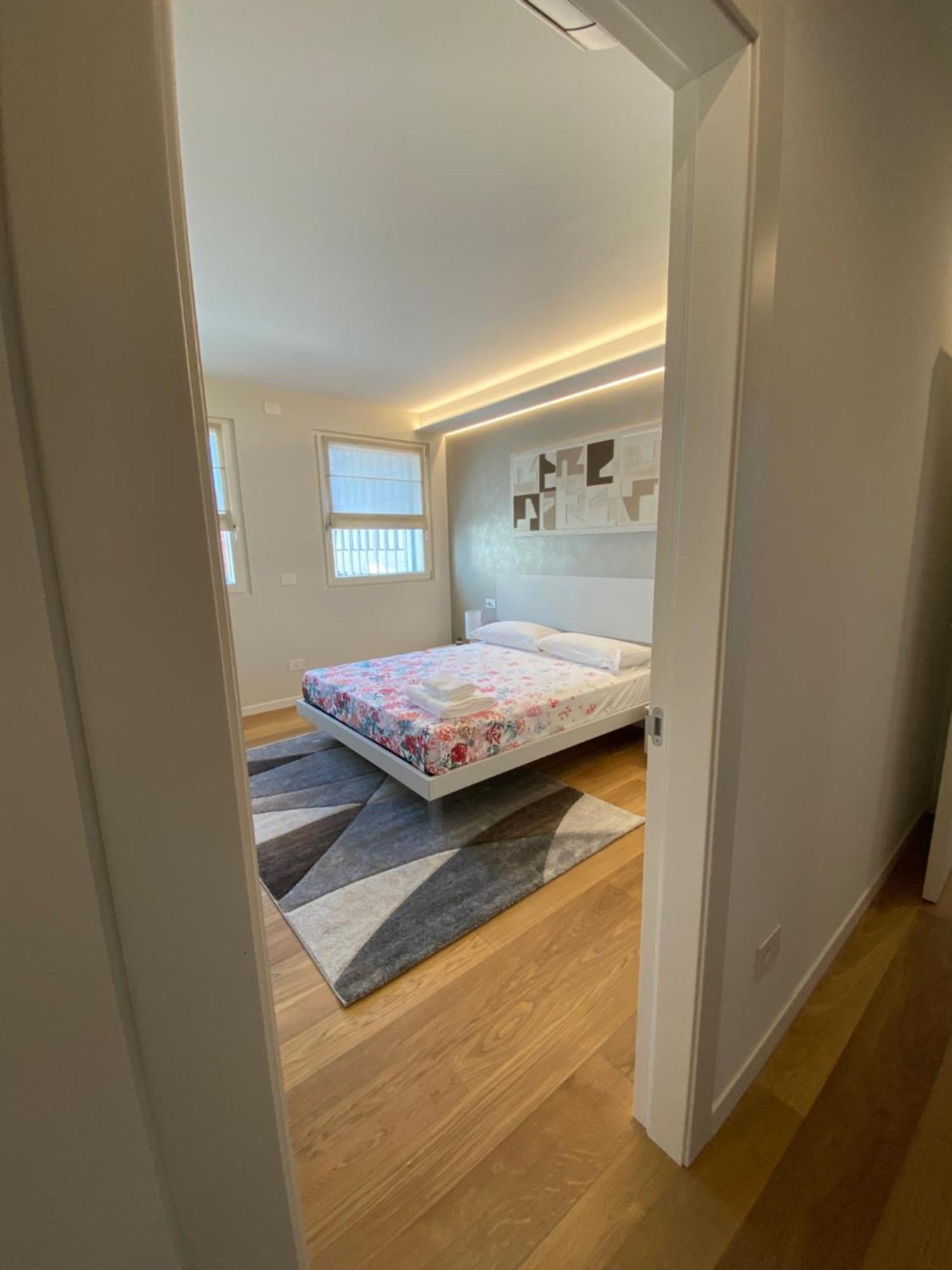 Hz+ Costantini Apartman Pordenone Kültér fotó