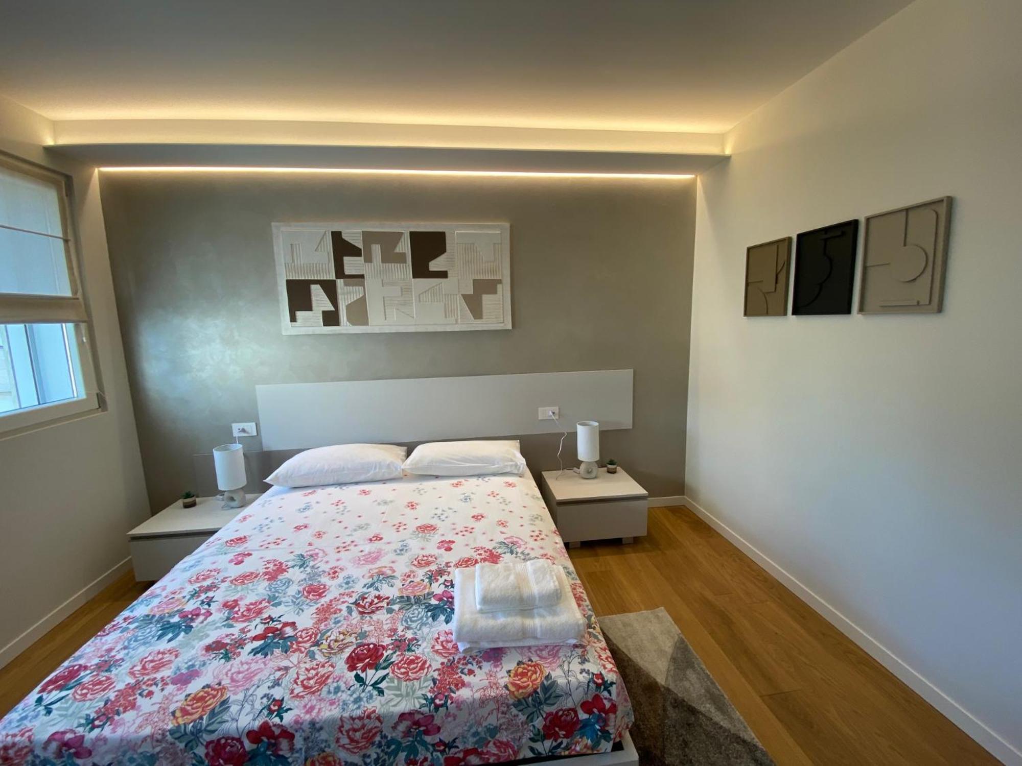 Hz+ Costantini Apartman Pordenone Kültér fotó