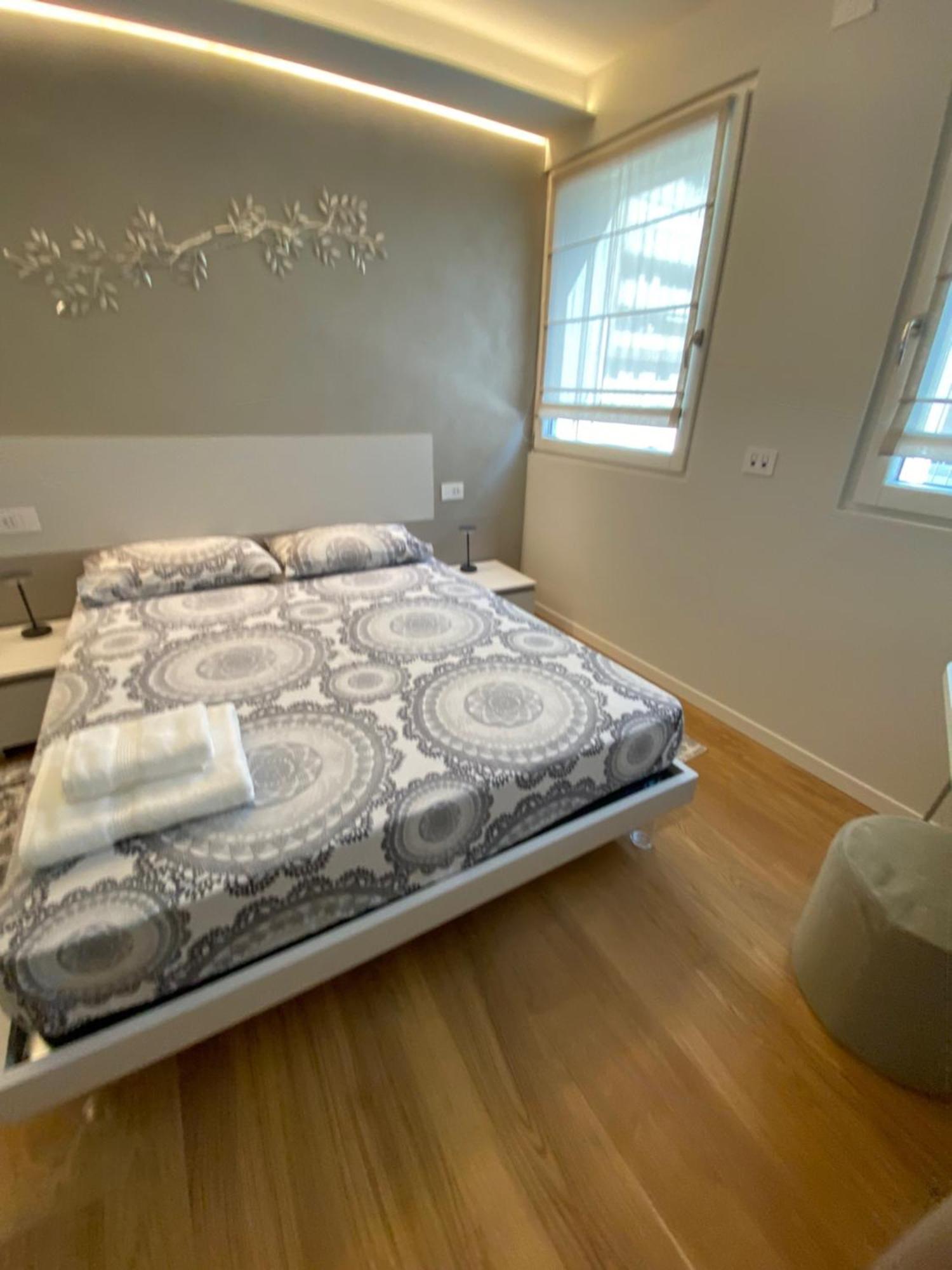 Hz+ Costantini Apartman Pordenone Kültér fotó