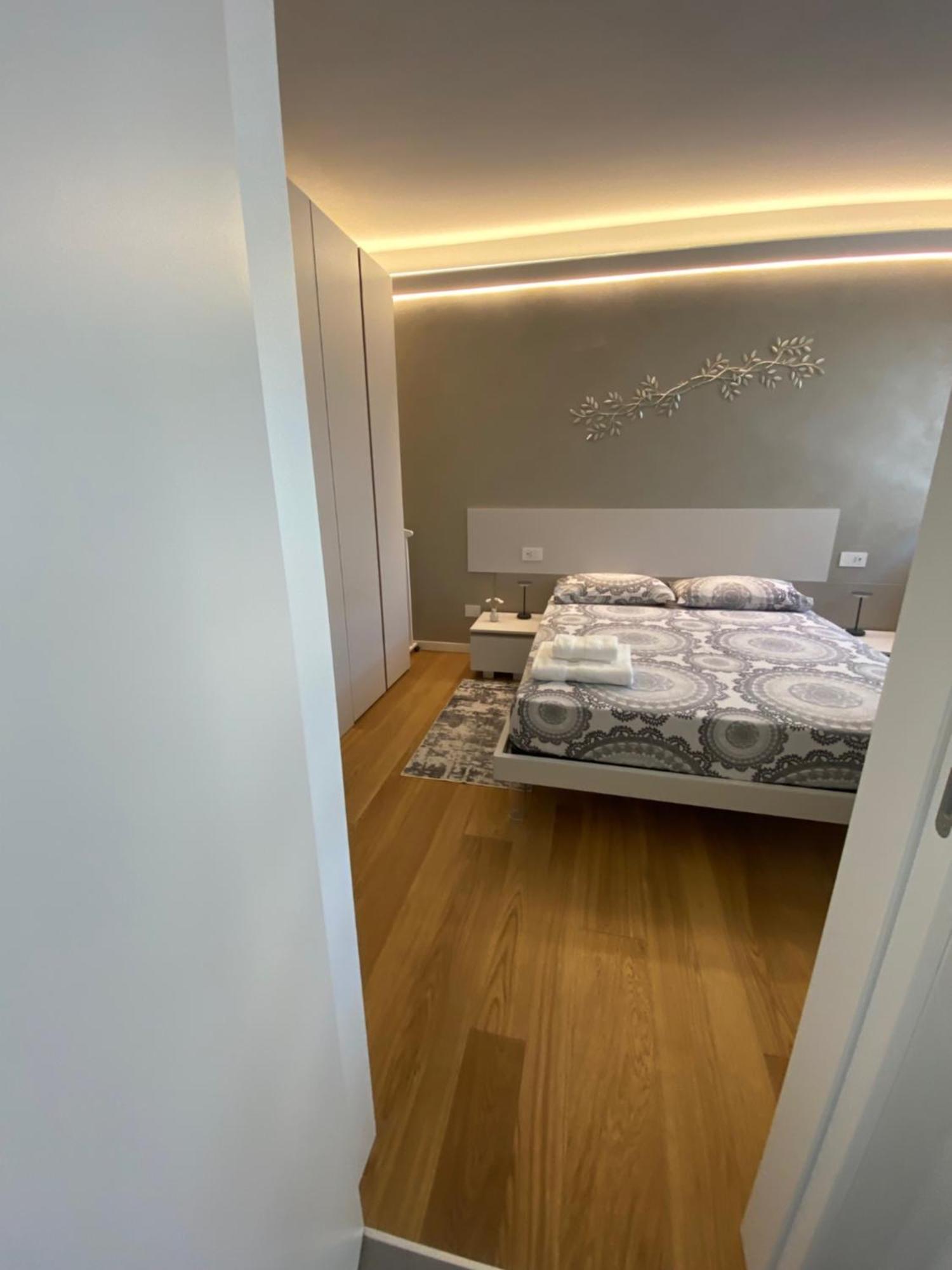 Hz+ Costantini Apartman Pordenone Kültér fotó